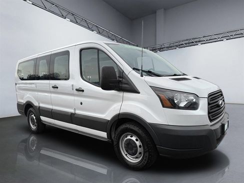 Used 2017 Ford Transit 150 XL image 9