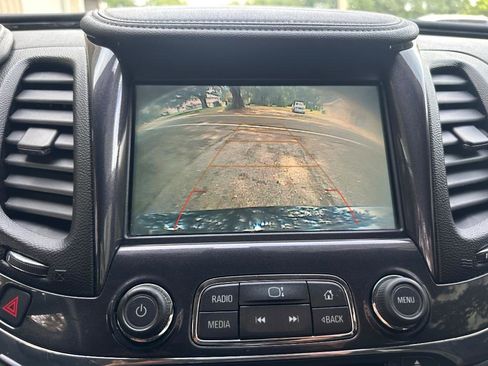 Used 2019 Chevrolet Impala Premier FWD image 17