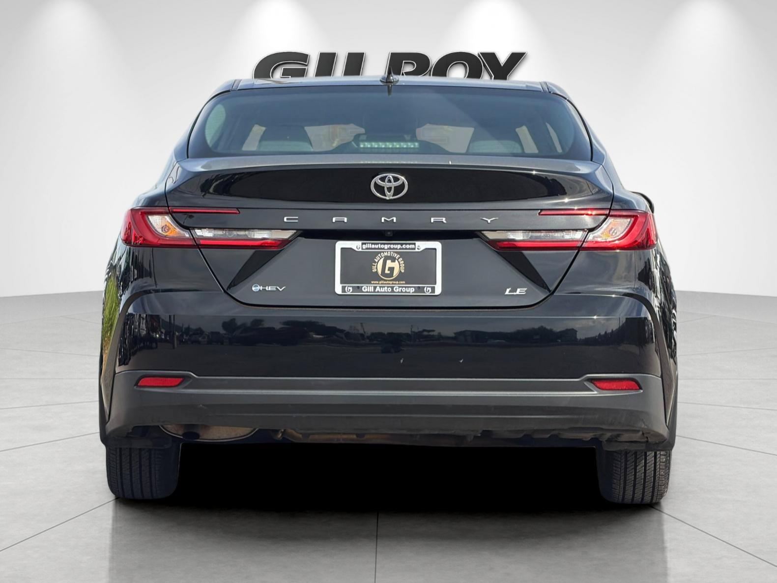 Used 2026 Toyota Camry LE w/ Convenience Package FWD image 4