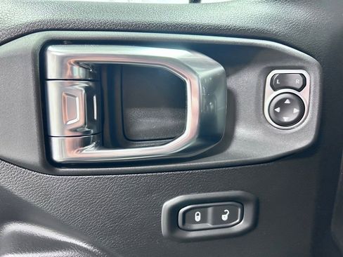 New 2026 Jeep Gladiator Mojave image 5