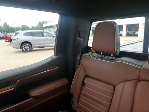 Used 2024 GMC Sierra 1500 Denali Ultimate image 13