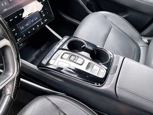 Used 2023 Hyundai Tucson Limited FWD image 17