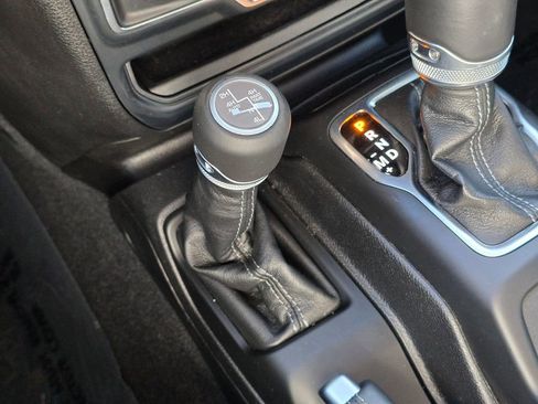 Used 2024 Jeep Wrangler Unlimited Sahara w/ Safety Group AWD/4WD image 29