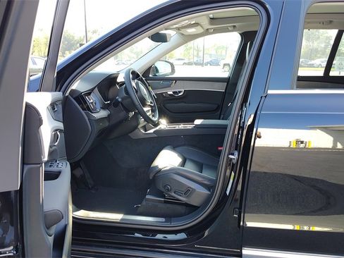 New 2026 Volvo XC90 B6 Ultra image 7