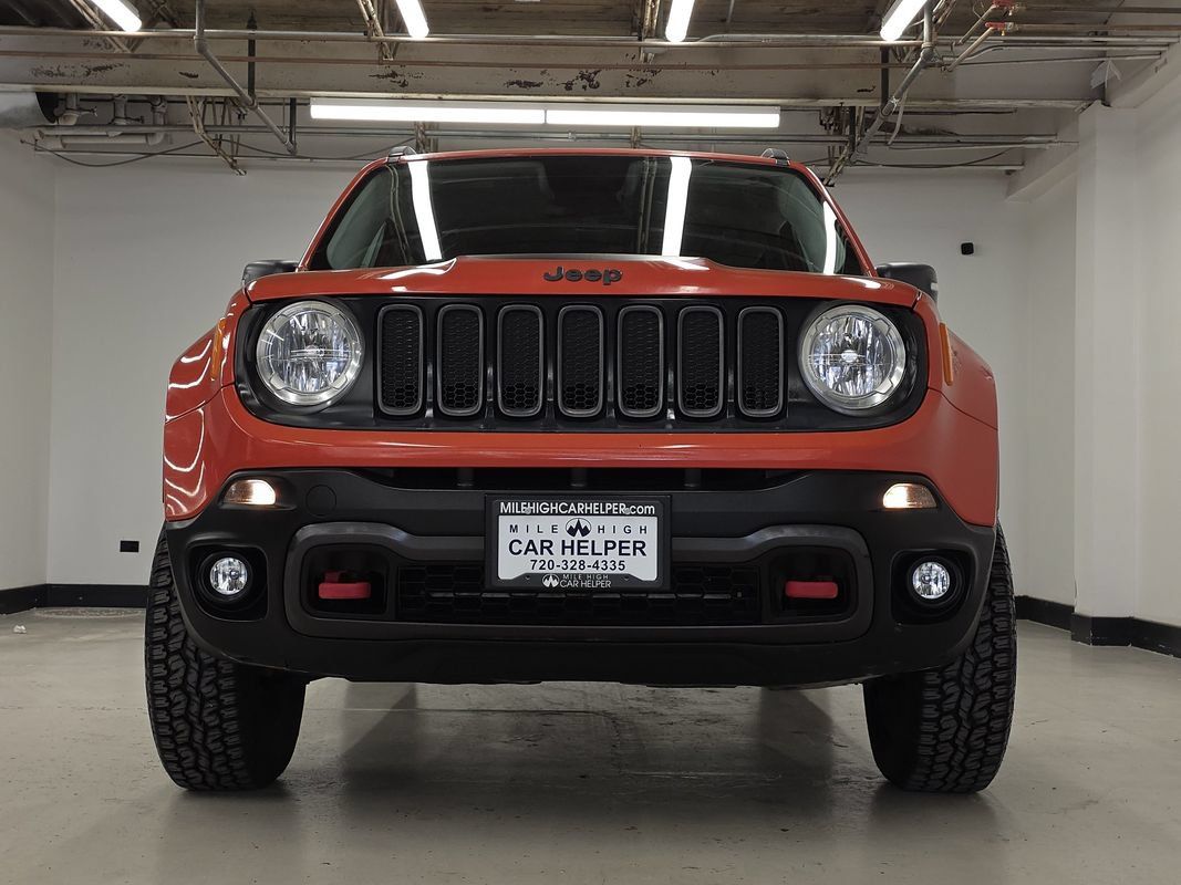 Used 2016 Jeep Renegade Trailhawk AWD/4WD image 3