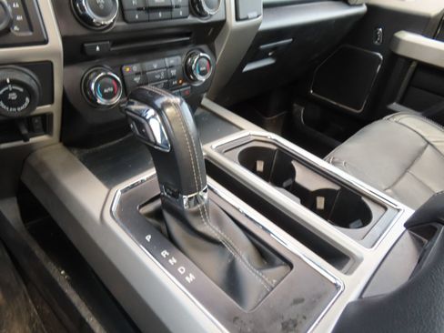Used 2018 Ford F150 Lariat AWD/4WD image 30