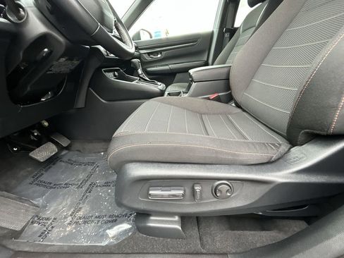 Certified 2025 Honda CR-V Sport image 12