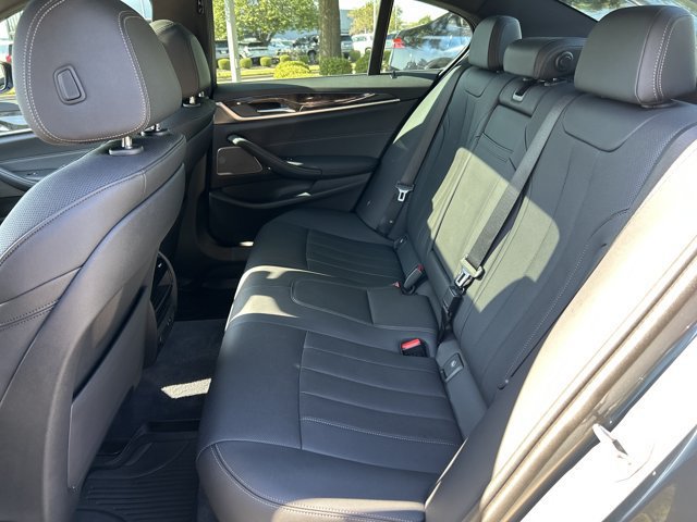 Certified 2023 BMW 530e xDrive w/ Premium Package AWD/4WD image 19