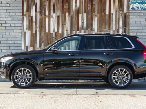 Used 2018 Volvo XC90 T6 Momentum w/ Convenience Package AWD/4WD image 3