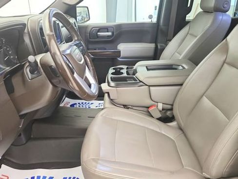 Used 2019 GMC Sierra 1500 SLT w/ X31 Off-Road Package AWD/4WD image 10