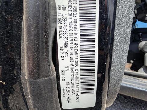 Used 2006 Jeep Commander 4WD image 38