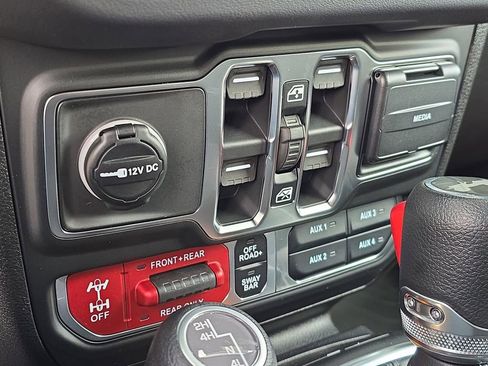 New 2026 Jeep Wrangler Unlimited Rubicon w/ Safety Group image 26