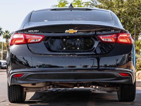 Used 2019 Chevrolet Malibu LT FWD image 5