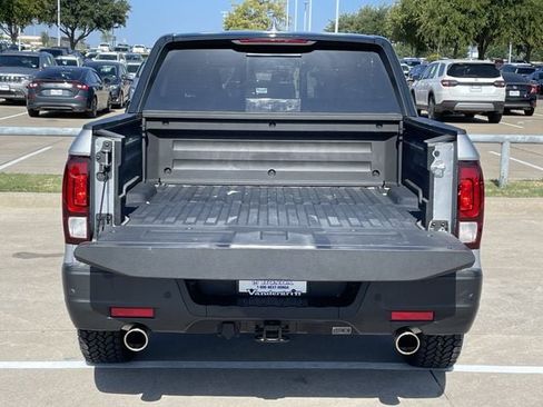 Used 2025 Honda Ridgeline TrailSport image 29