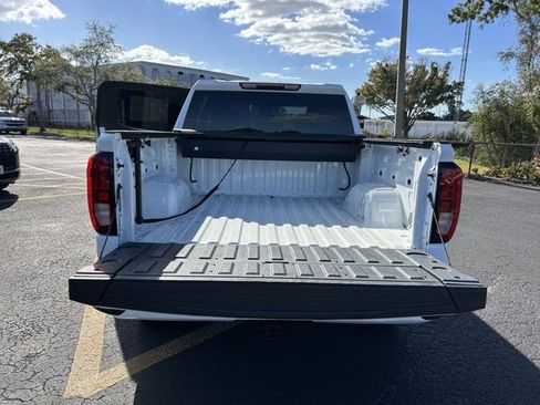 Used 2022 GMC Sierra 1500 Elevation image 16