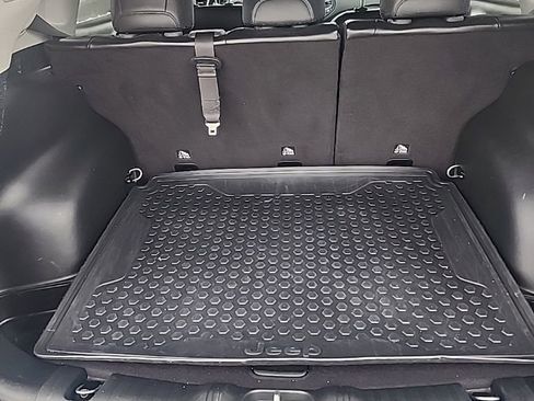 Used 2020 Jeep Compass Latitude w/ Cold Weather Group image 14