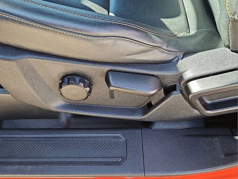 Used 2023 Ford Bronco Badlands w/ Sasquatch Package AWD/4WD image 15