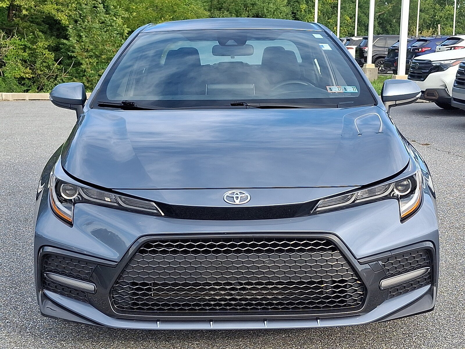 Used 2021 Toyota Corolla SE w/ Carpet Mat Package (TMS) FWD image 2