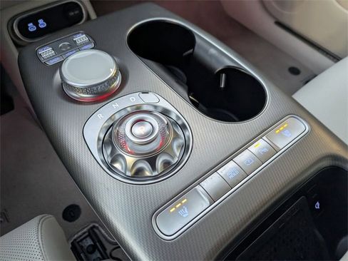 Used 2025 Genesis GV60 RWD image 7