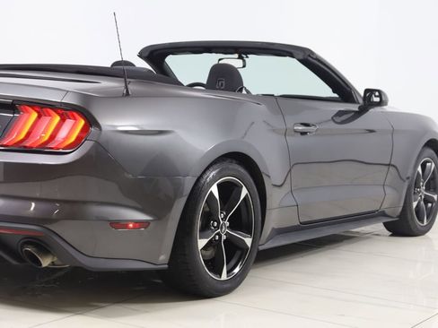 Used 2020 Ford Mustang Convertible RWD image 46