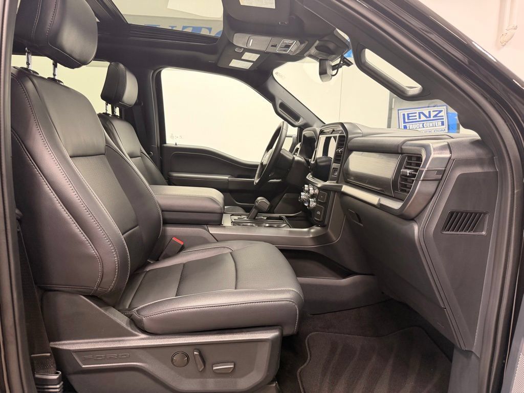 Used 2025 Ford F150 Lariat AWD/4WD image 12