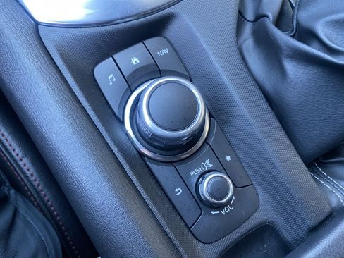 Used 2022 MAZDA MX-5 Miata Grand Touring w/ Weather Package image 24