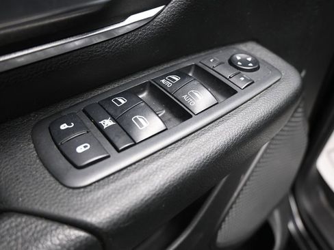 Used 2019 RAM 1500 Big Horn AWD/4WD image 11