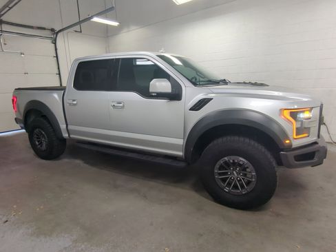 Used 2019 Ford F150 Raptor w/ Equipment Group 802A Luxury image 2
