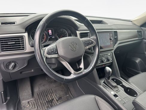 Used 2021 Volkswagen Atlas SE w/ Panoramic Sunroof Package FWD image 10