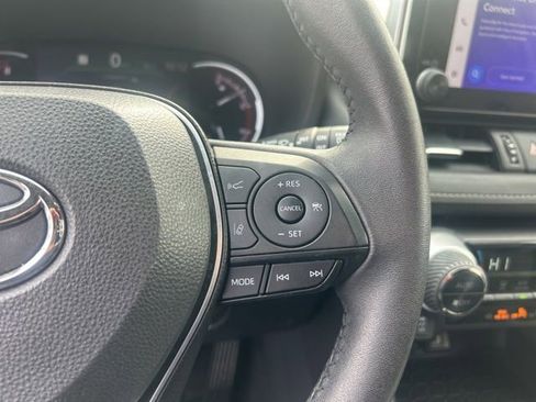 Used 2024 Toyota RAV4 XLE Premium image 20