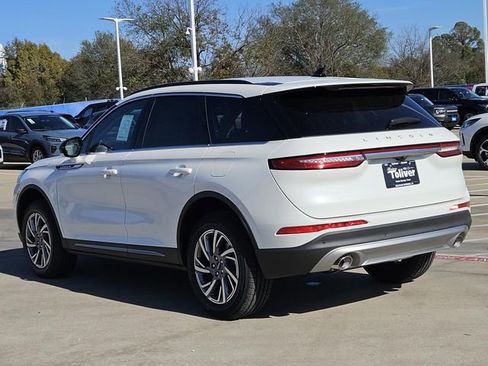 New 2026 Lincoln Corsair Premiere image 6