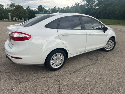 Used 2019 Ford Fiesta S FWD image 3