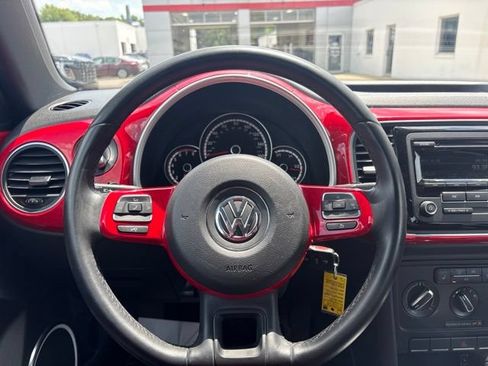 Used 2015 Volkswagen Beetle 1.8T FWD image 9