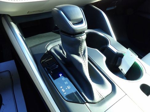 Used 2022 Toyota Highlander XLE image 21