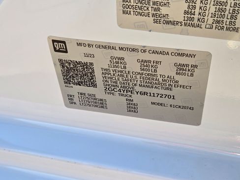 Used 2024 Chevrolet Silverado 2500 LTZ w/ LTZ Convenience Package image 35