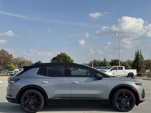 New 2026 Chevrolet Equinox EV RS image 3