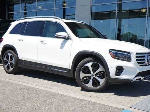 Certified 2025 Mercedes-Benz GLB 250 image 1