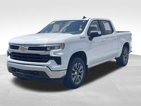 Used 2024 Chevrolet Silverado 1500 LT AWD/4WD image 8