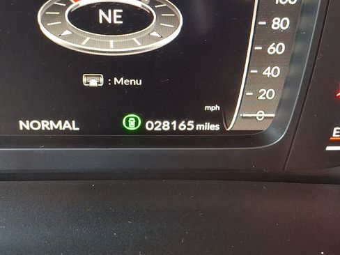 Used 2025 Honda Pilot Elite image 23