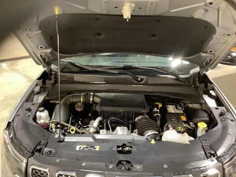 Used 2023 Jeep Compass Latitude image 17