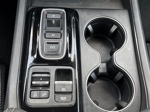 Used 2025 Honda Pilot EX-L image 29