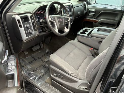 Used 2018 GMC Sierra 1500 SLE w/ SLE Value Package AWD/4WD image 9