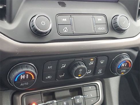 Used 2023 GMC Acadia AT4 w/ Technology Package image 29