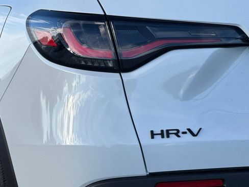 New 2026 Honda HR-V Sport image 6