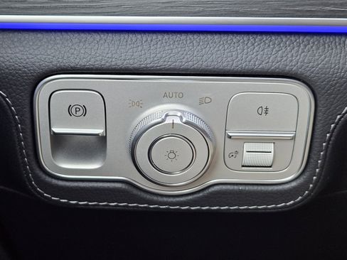 Used 2025 Mercedes-Benz GLS 450 4MATIC image 22