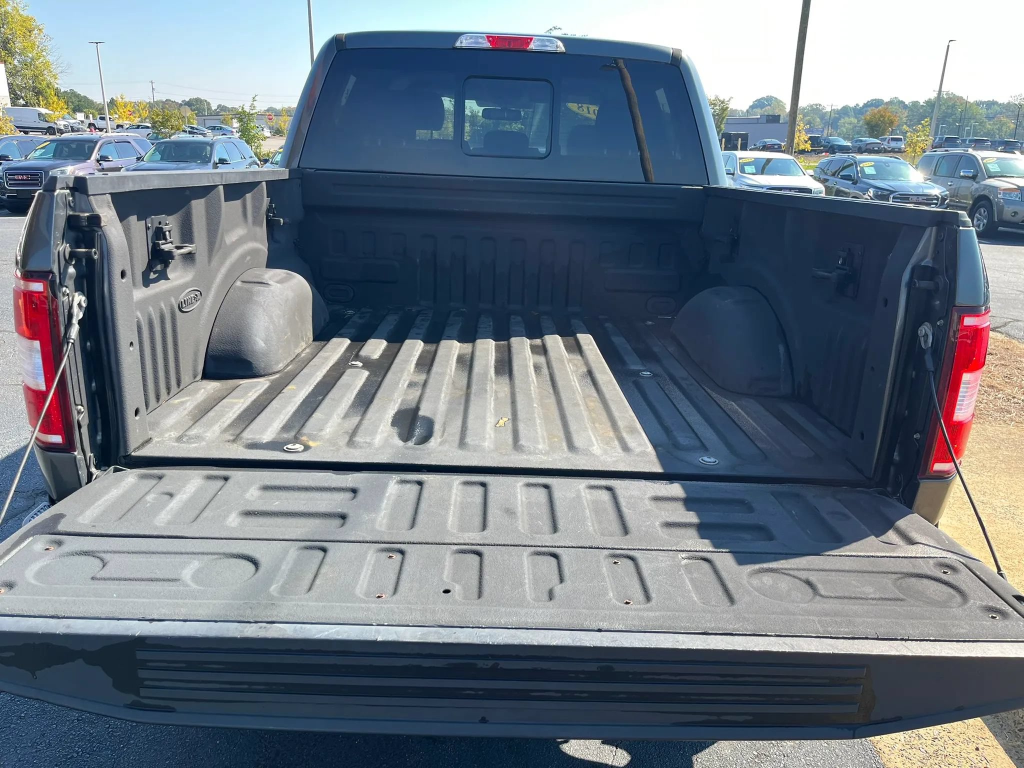 Used 2018 Ford F150 XLT w/ Equipment Group 302A Luxury RWD image 13