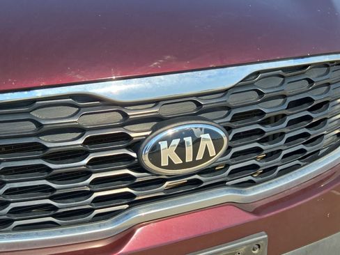 Used 2019 Kia Sorento FWD image 10