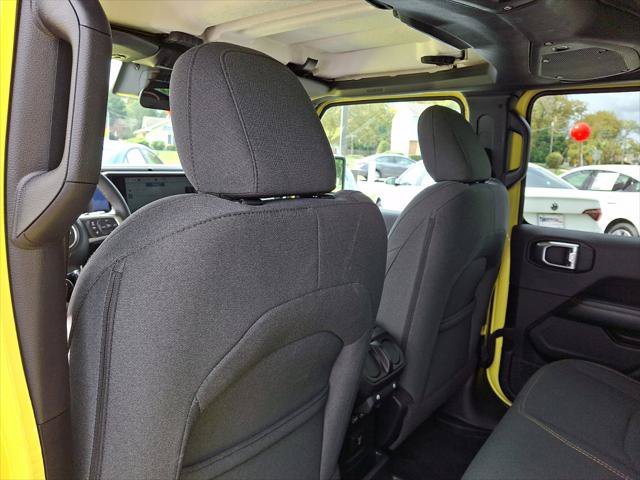 Certified 2024 Jeep Wrangler Unlimited Sahara AWD/4WD image 21