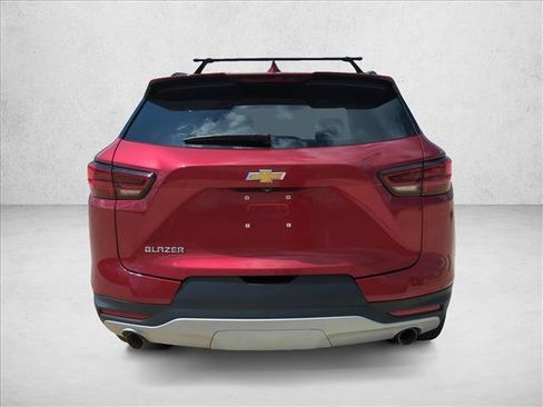 Used 2024 Chevrolet Blazer LT w/ LPO, 'HIT The Road' Package FWD image 6