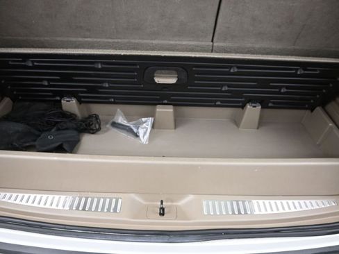 Used 2018 Chevrolet Tahoe Premier image 14